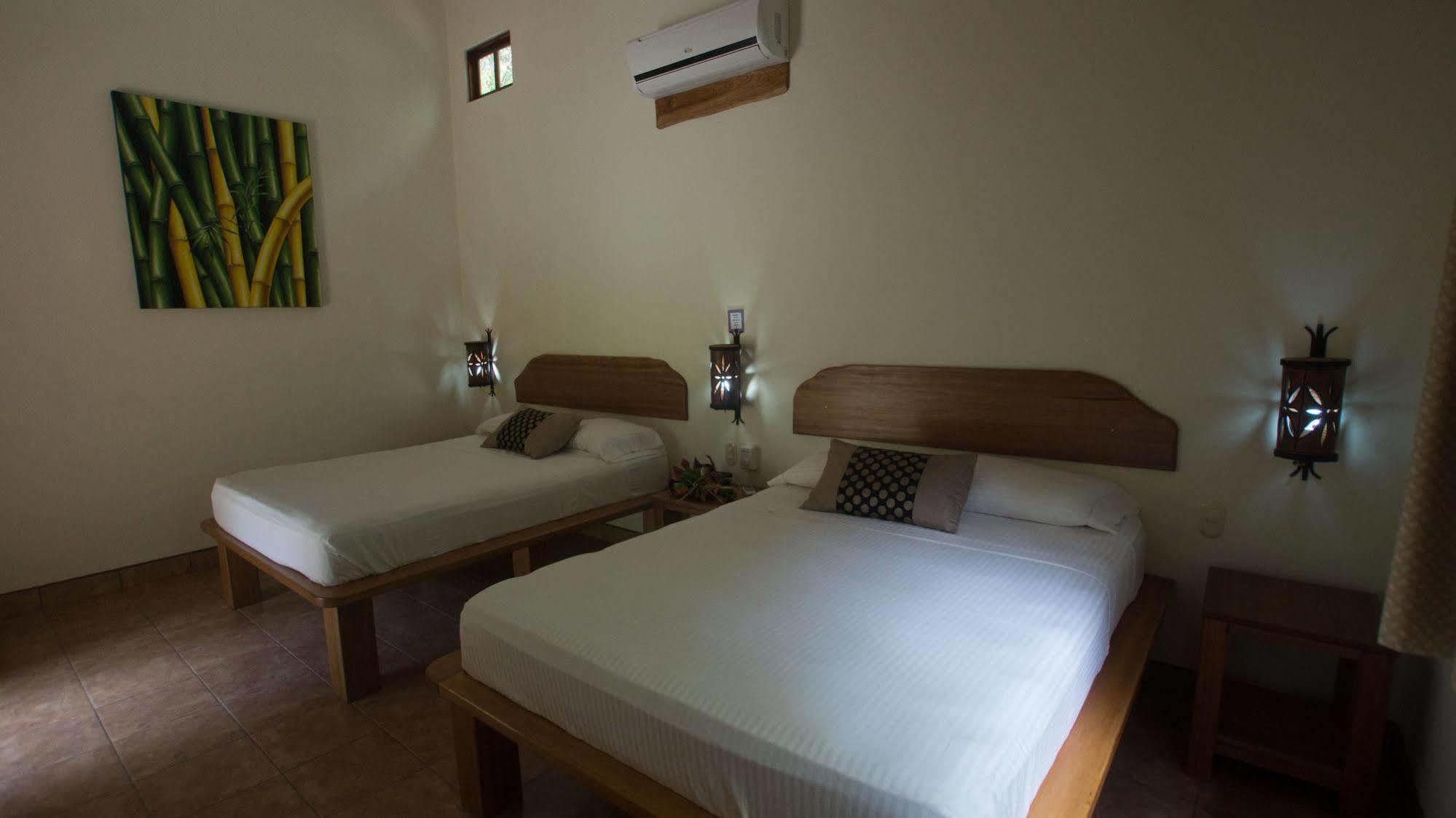 Mamma E Papa Aparthotel Ojochal Εξωτερικό φωτογραφία